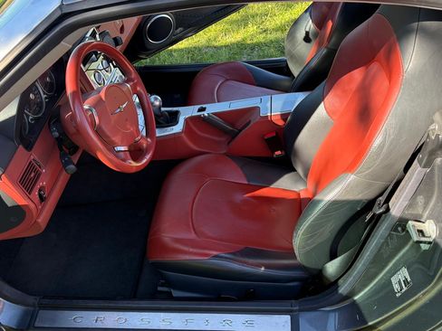 Used 2004 Chrysler Crossfire Coupe RWD image 14