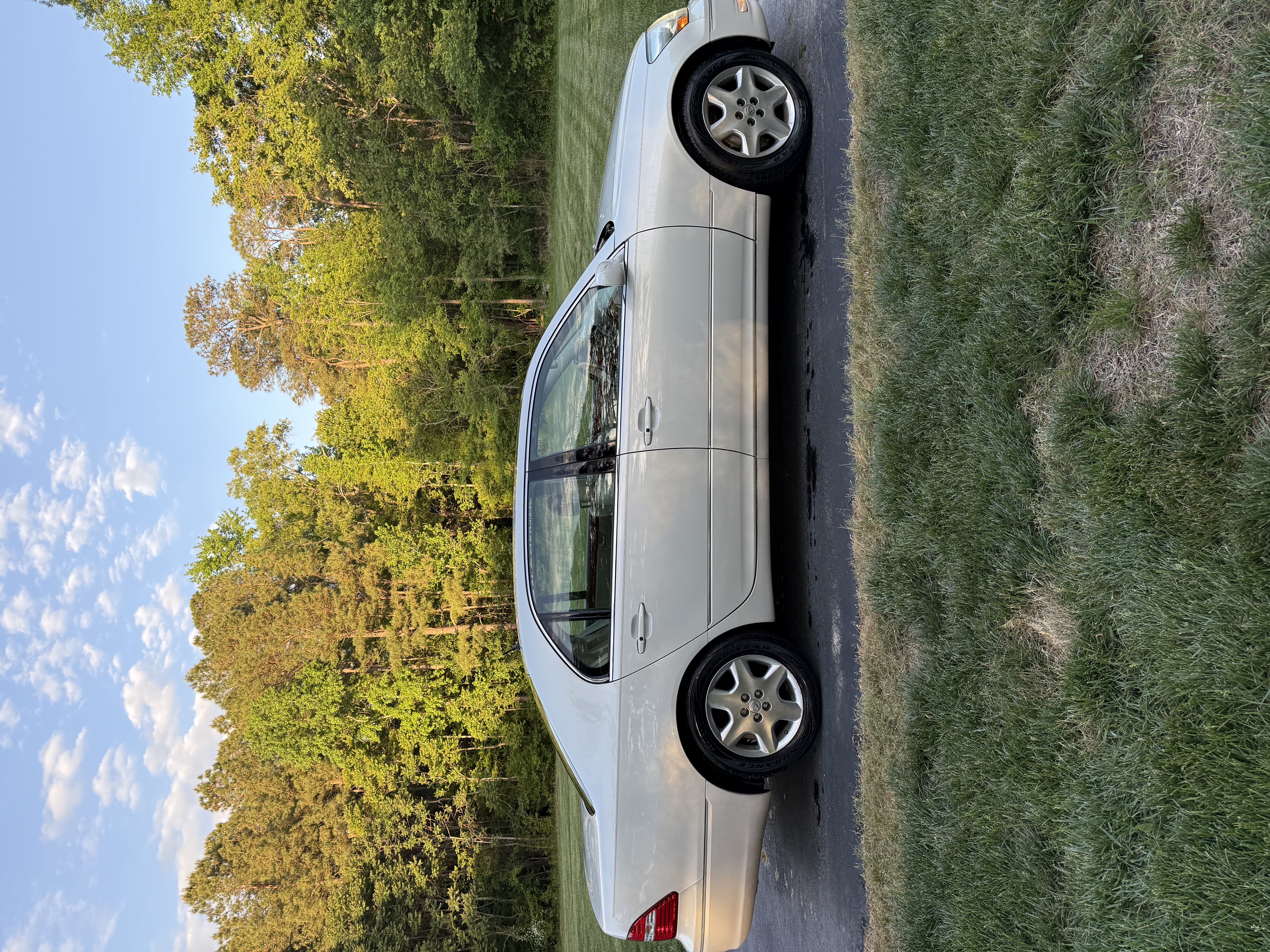 Used 2004 Lexus LS 430 RWD image 9