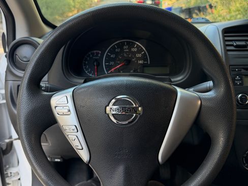Used 2017 Nissan Versa S FWD image 20