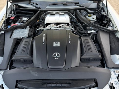 Used 2018 Mercedes-Benz AMG GT Roadster image 10