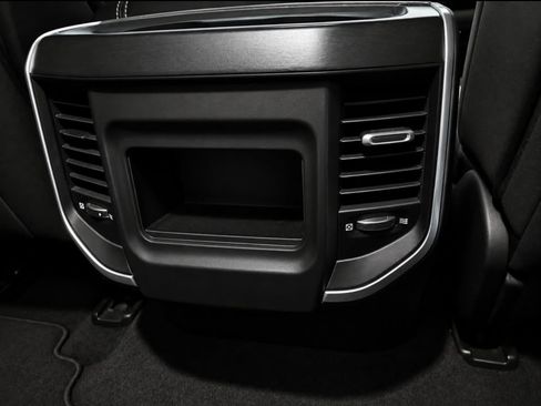 Used 2023 RAM 1500 Big Horn AWD/4WD image 17
