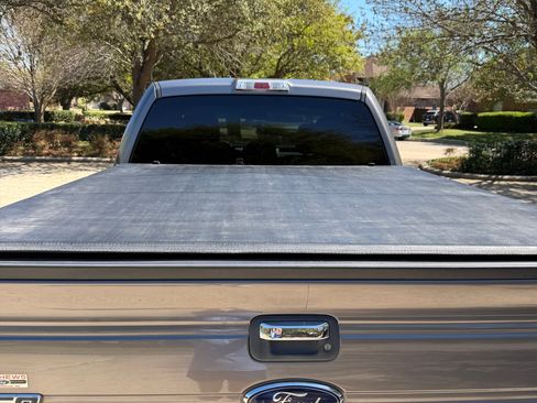 Used 2014 Ford F150 XLT w/ XLT Chrome Package image 12