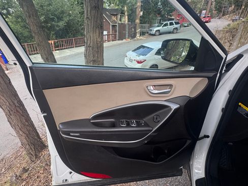 Used 2017 Hyundai Santa Fe Sport image 13