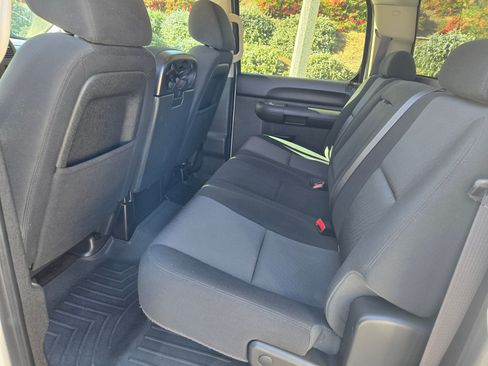 Used 2013 Chevrolet Silverado 1500 LT image 9