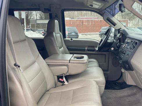 Used 2010 Ford F250 XLT image 9