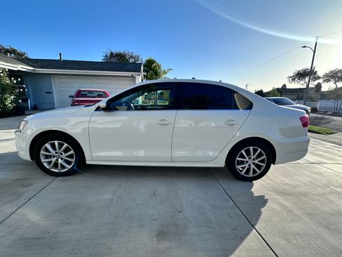 Used 2014 Volkswagen Jetta SE image 2