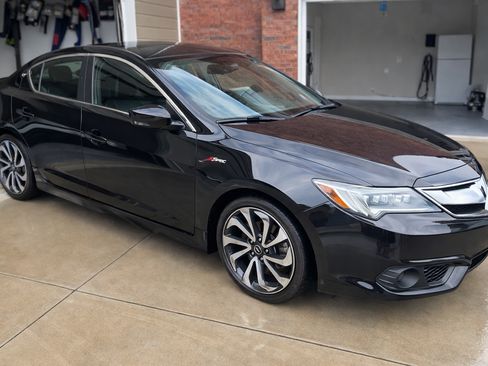 Used 2018 Acura ILX image 2