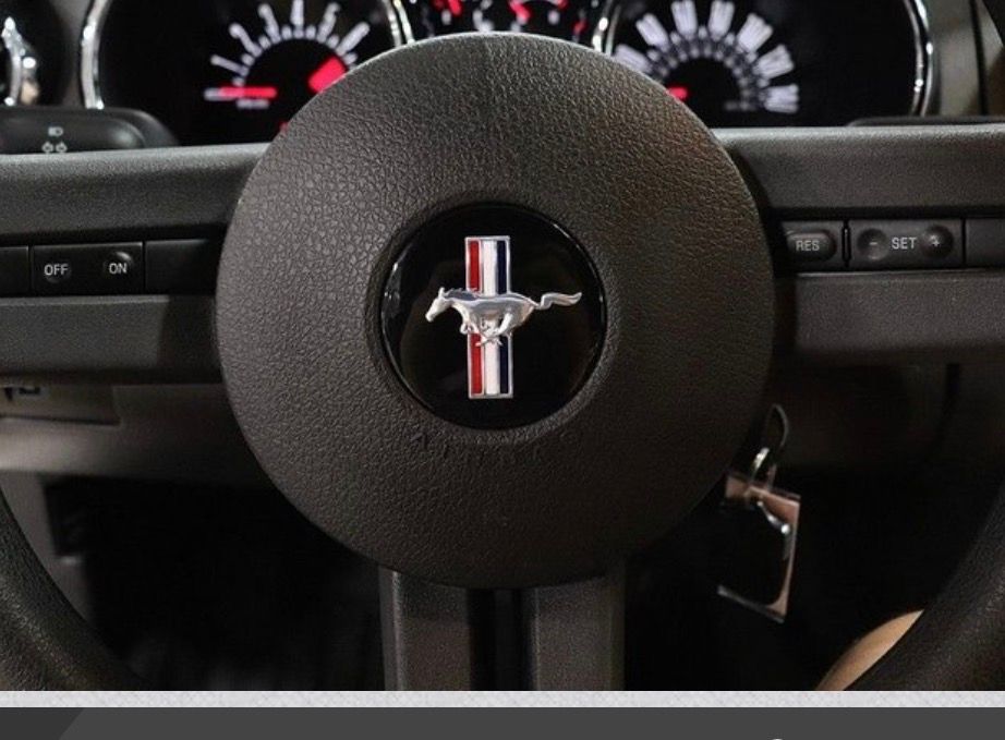 Used 2006 Ford Mustang GT Premium RWD image 11