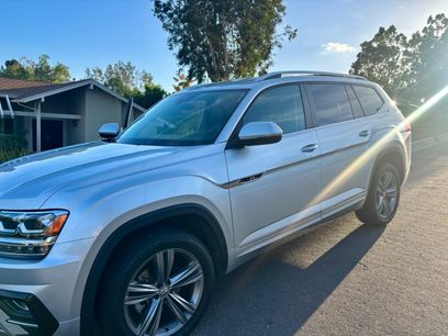 Used 2018 Volkswagen Atlas SE w/ R-Line Package