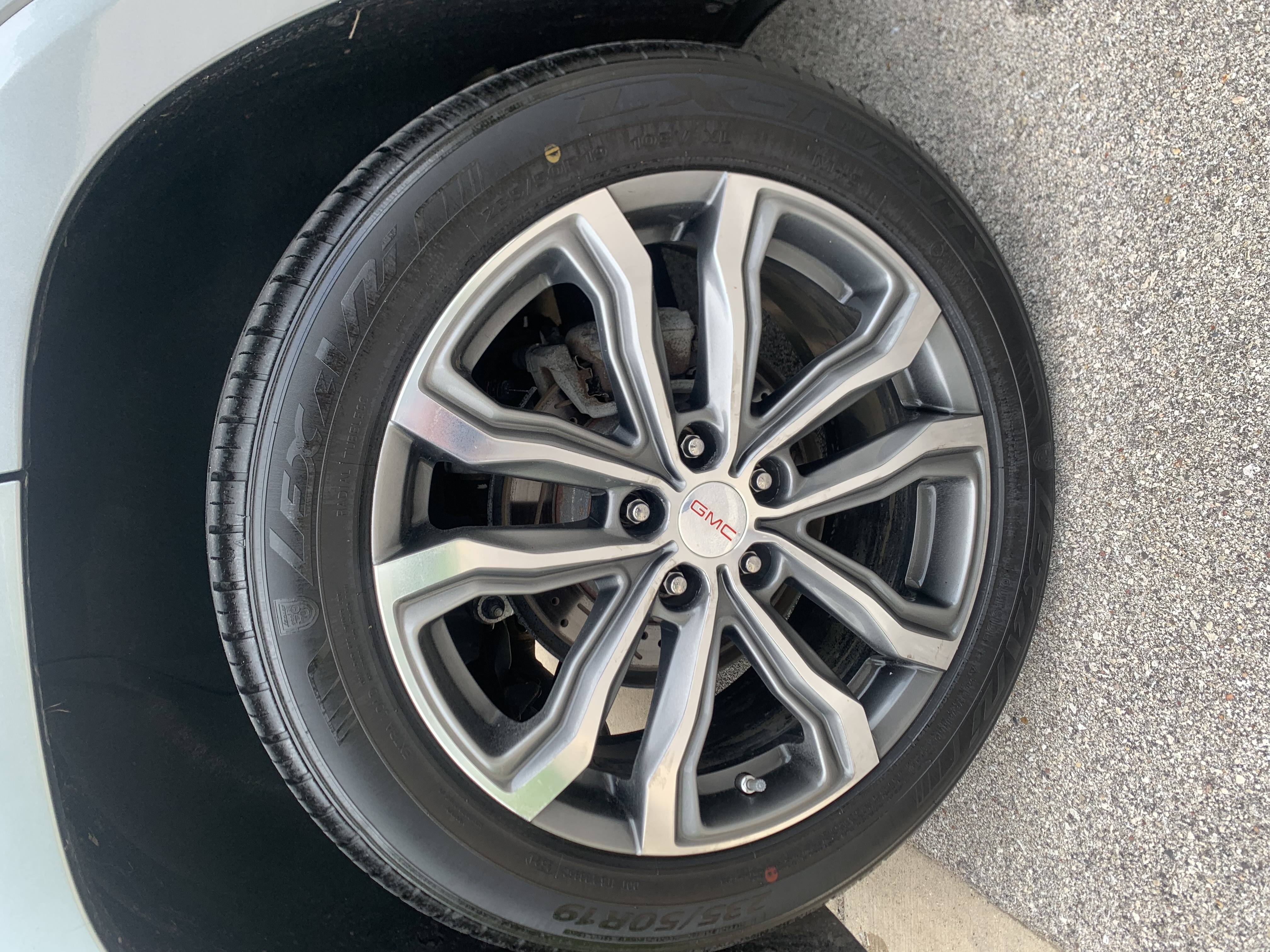 Used 2019 GMC Terrain Denali w/ GMC Pro Grade Package AWD/4WD image 12