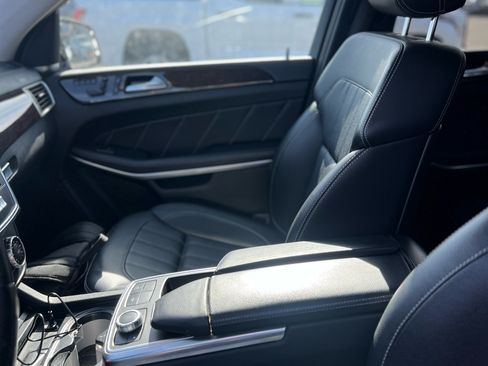 Used 2014 Mercedes-Benz GL 450 4MATIC image 16