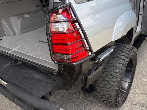 Used 2008 Toyota 4Runner Sport RWD image 9