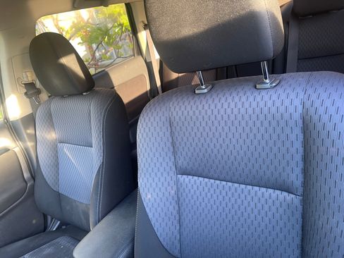 Used 2015 Mitsubishi Outlander ES image 21