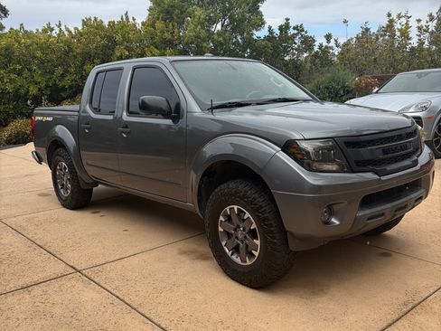 Used 2017 Nissan Frontier Desert Runner image 1