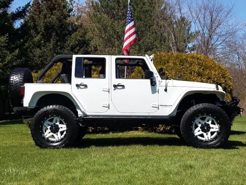 Used 2015 Jeep Wrangler Unlimited Sport w/ Quick Order Package 24S image 1