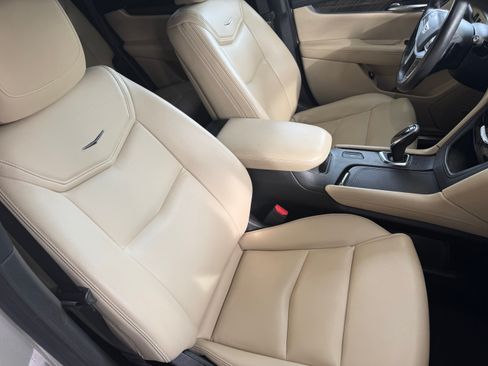 Used 2017 Cadillac XT5 FWD image 11