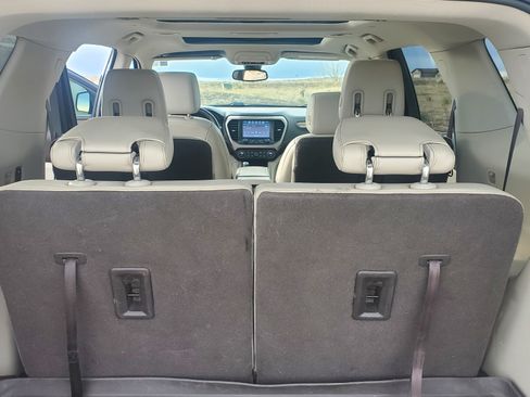 Used 2018 GMC Acadia Denali image 10