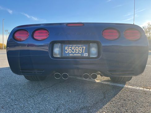 Used 2004 Chevrolet Corvette Z06 w/ Z06 Preferred Equipment Group RWD image 26