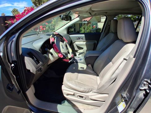 Used 2010 Ford Edge SEL FWD image 10