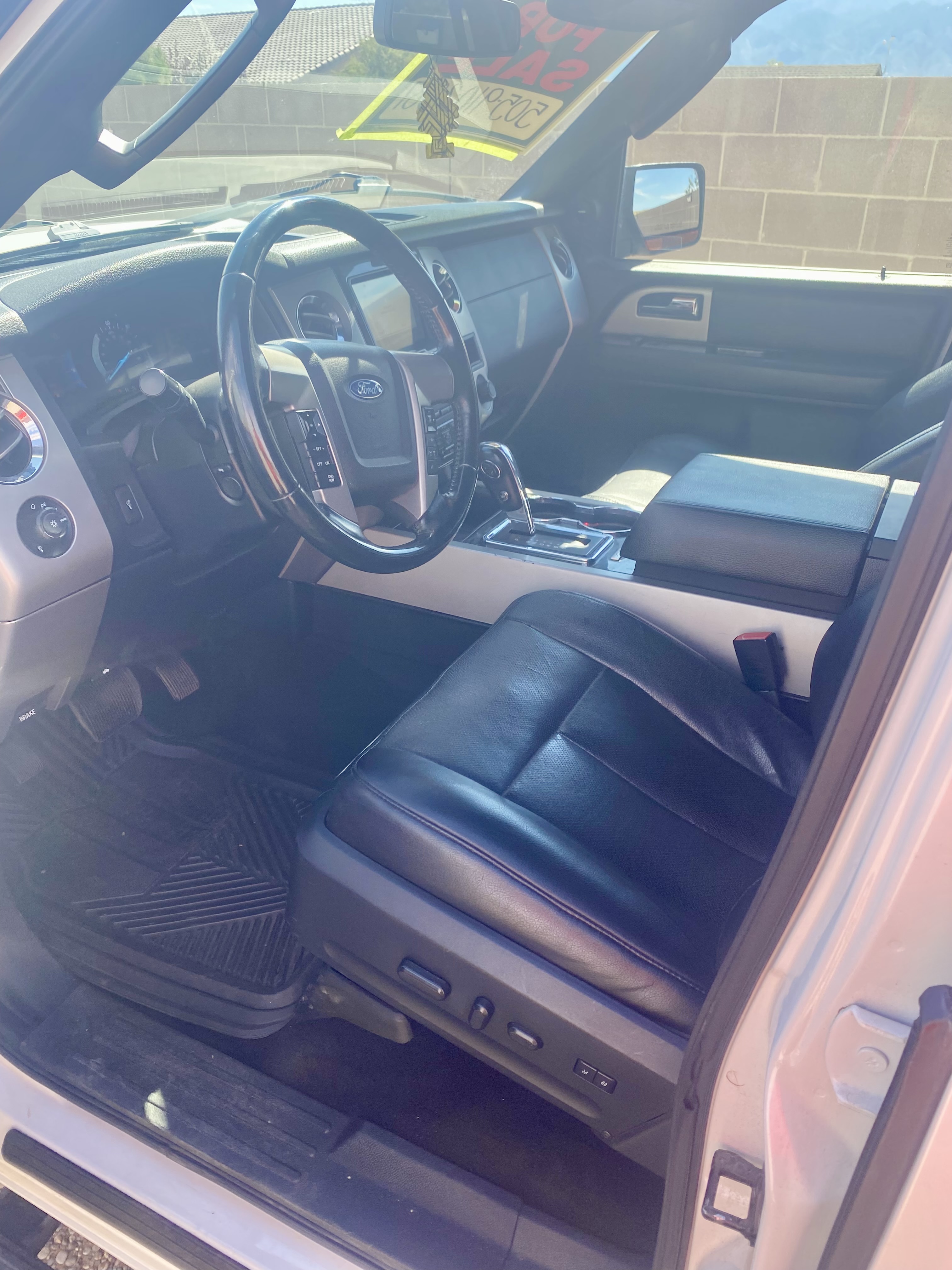 Used 2017 Ford Expedition Max Limited AWD/4WD image 6