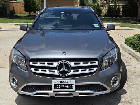 Used 2018 Mercedes-Benz GLA 250 4MATIC image 1