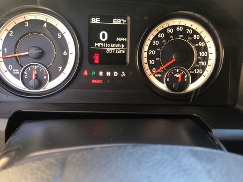 Used 2018 RAM 2500 Tradesman w/ Chrome Appearance Group image 14