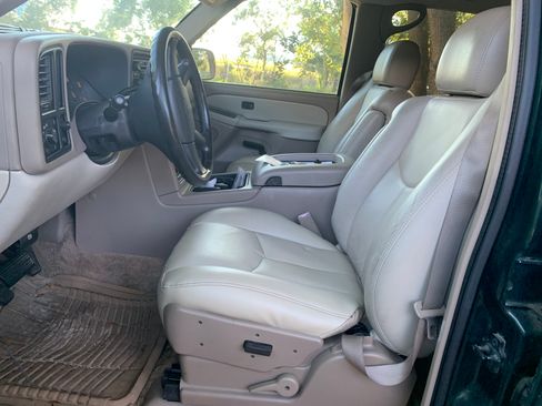 Used 2003 Chevrolet Tahoe LS image 9