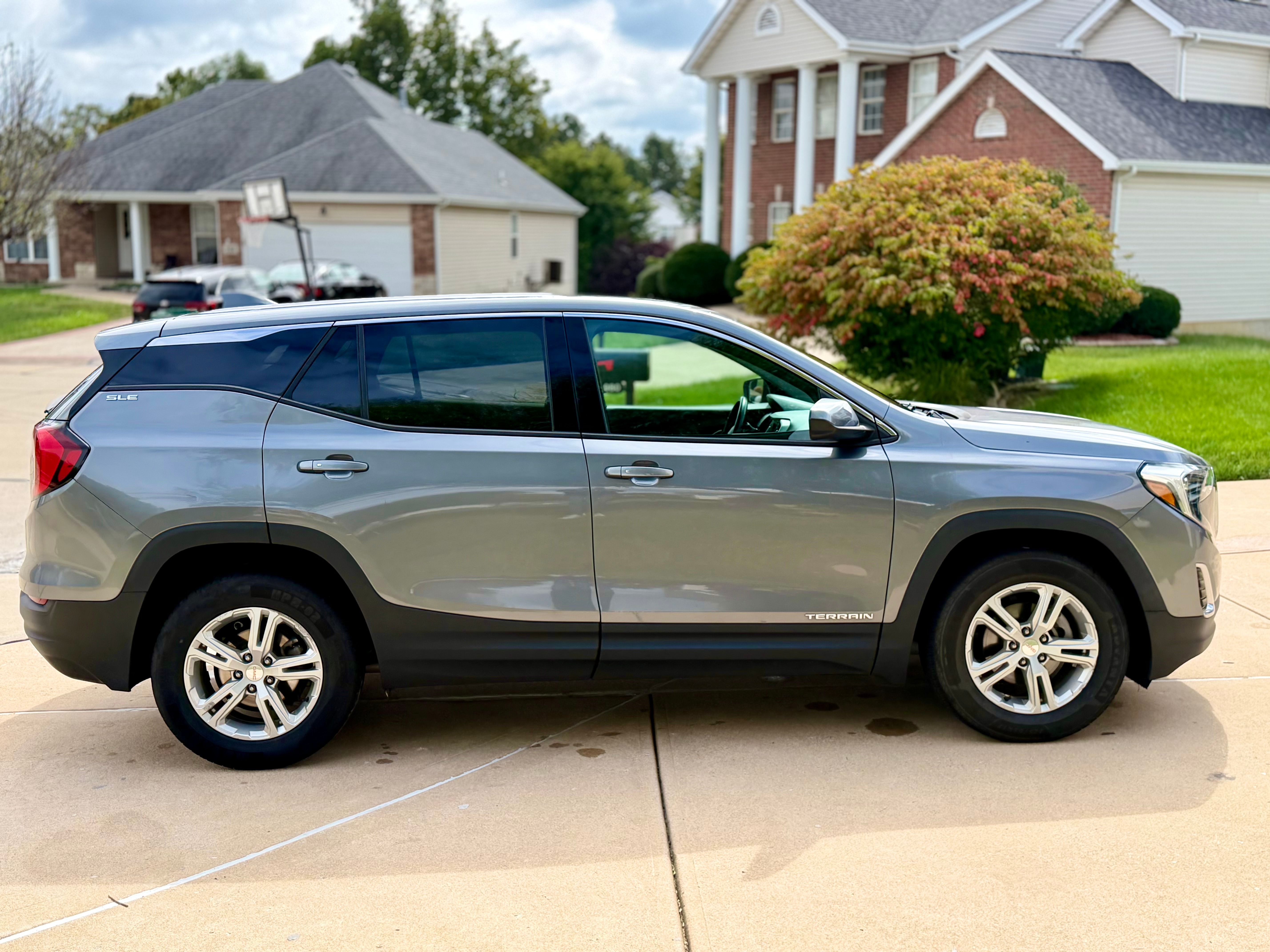 Used 2020 GMC Terrain SLE FWD image 8