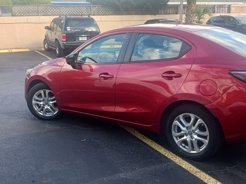 Used 2018 Toyota Yaris iA image 15