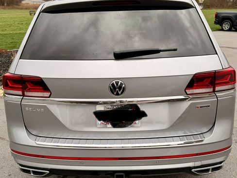 Used 2022 Volkswagen Atlas SEL Premium image 6