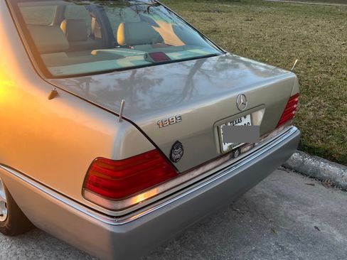 Used 1993 Mercedes-Benz 300 SE image 11