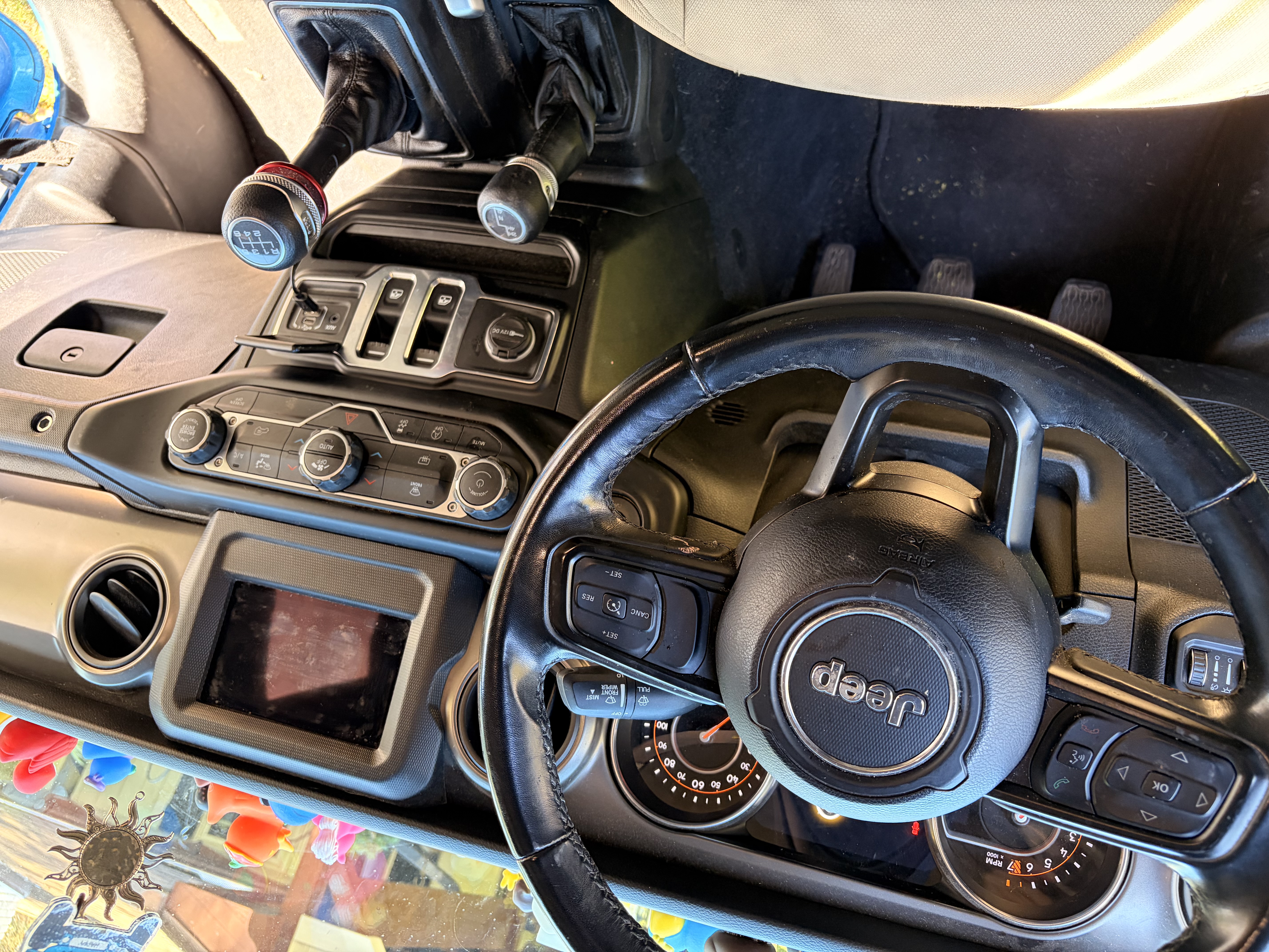 Used 2021 Jeep Wrangler Sport AWD/4WD image 4