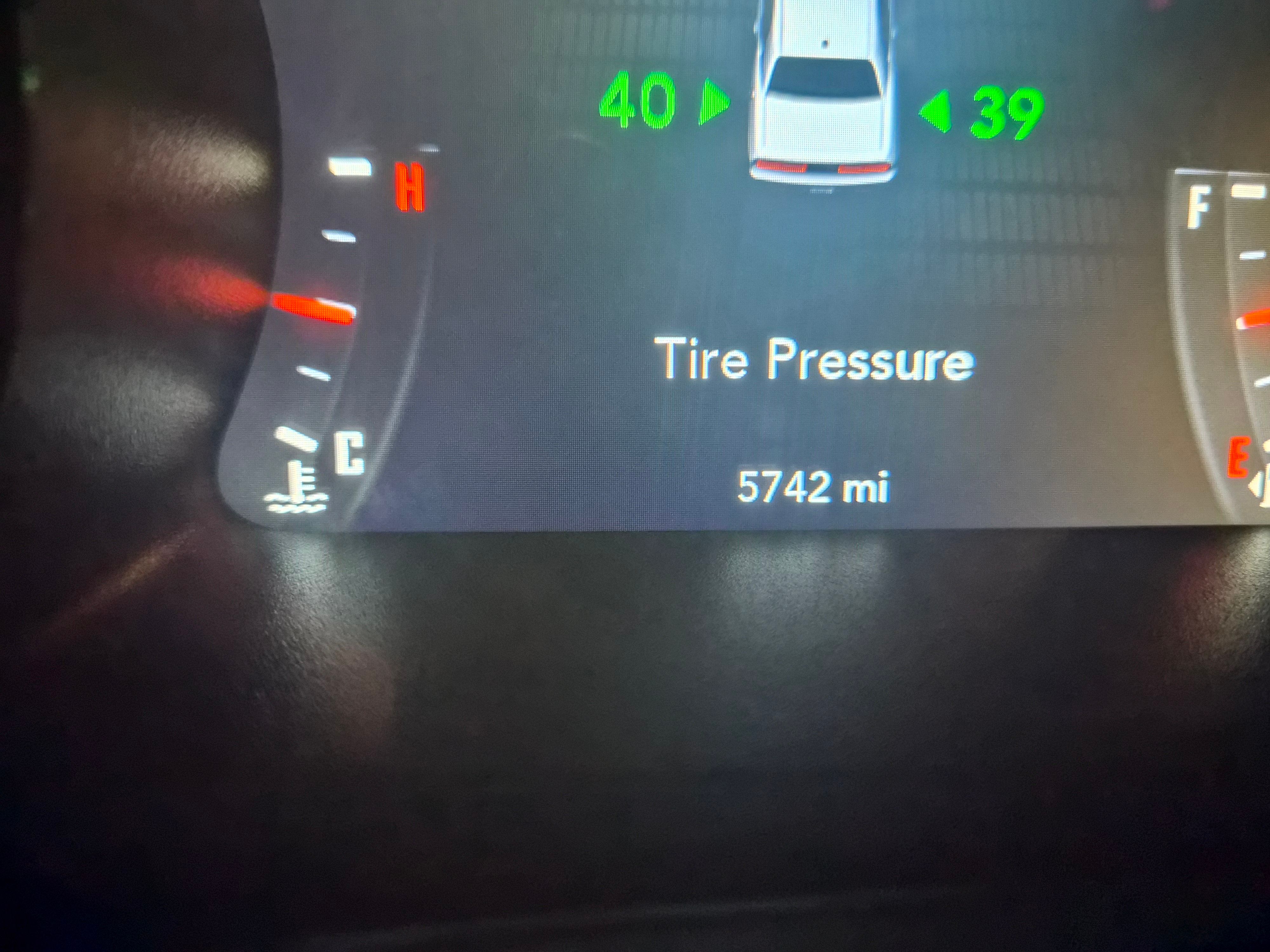 Used 2018 Dodge Challenger T/A RWD image 9