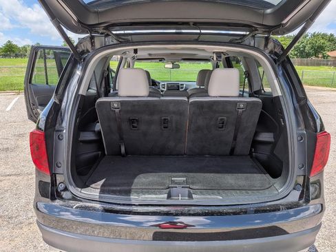 Used 2018 Honda Pilot EX-L image 11