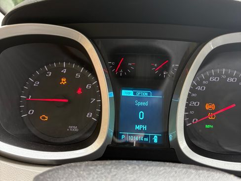 Used 2015 Chevrolet Equinox LS FWD image 17