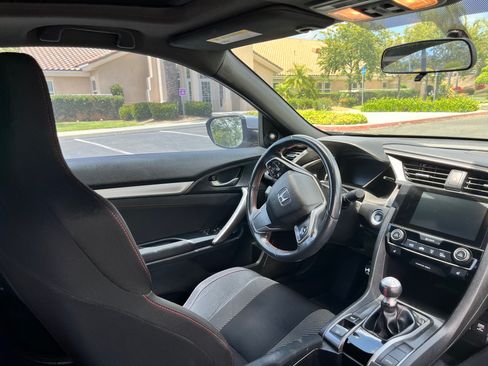 Used 2018 Honda Civic Si image 29