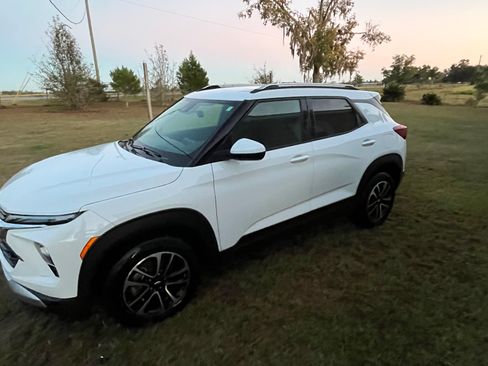 Used 2024 Chevrolet TrailBlazer LT w/ Driver Confidence Package image 6