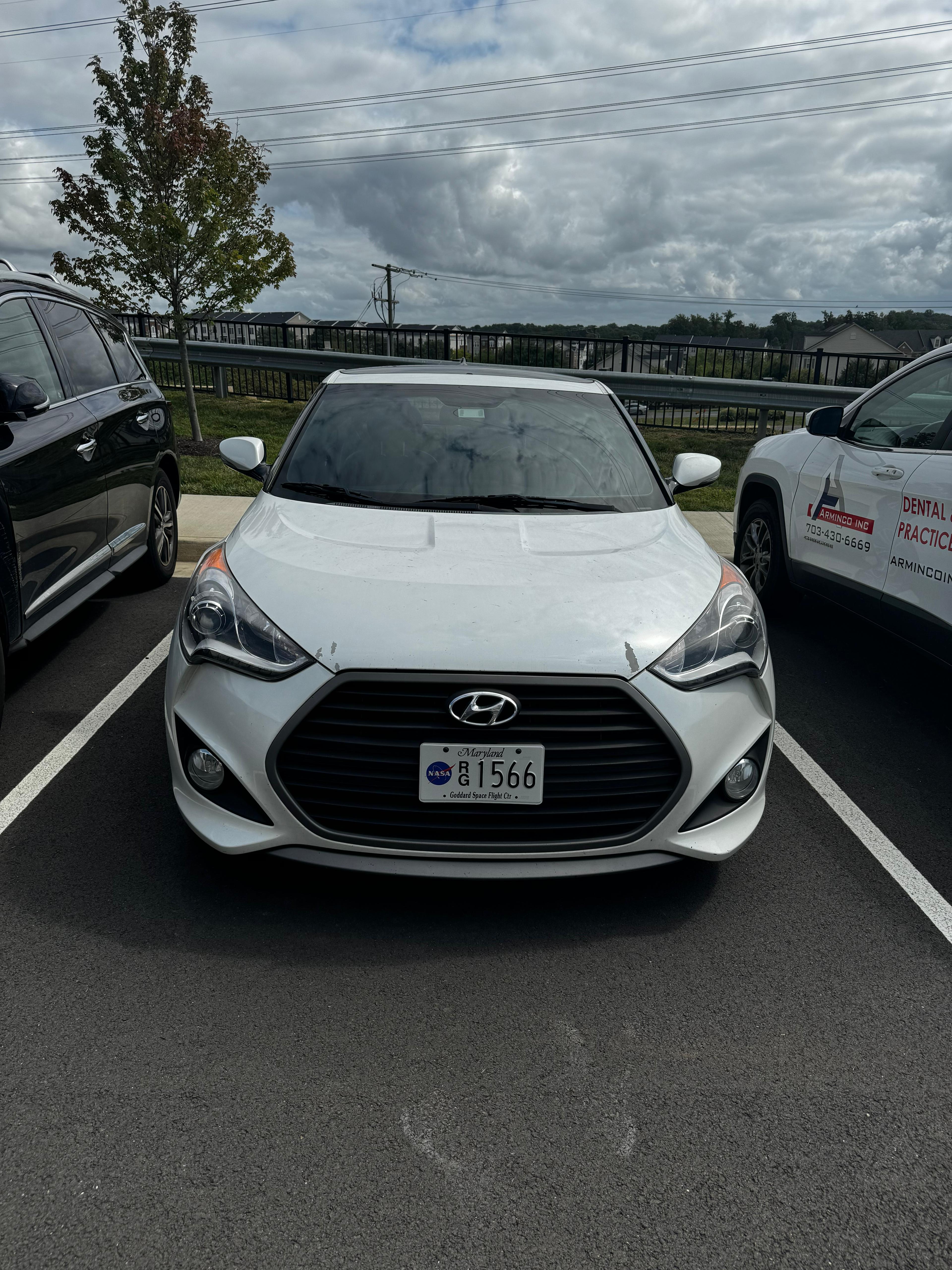 Used 2016 Hyundai Veloster Turbo w/ Option Group 04 FWD image 12