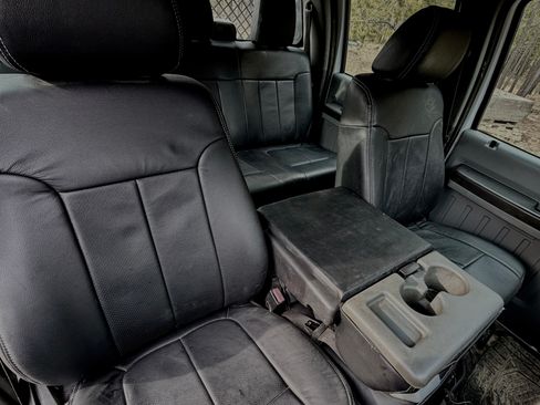 Used 2011 Ford F550 4x4 Crew Cab Super Duty w/ Payload Upgrade Pkg image 5