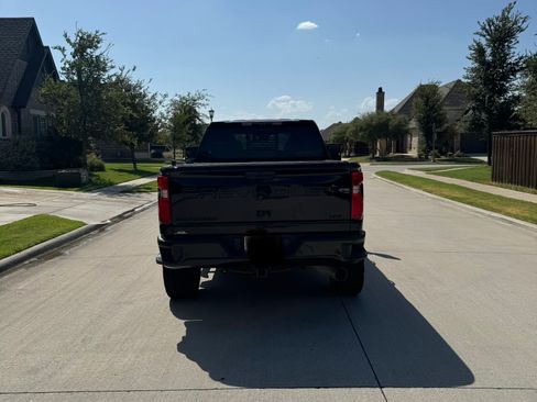 Used 2024 Chevrolet Silverado 2500 LTZ w/ LTZ Plus Package AWD/4WD image 26