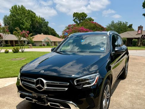 Used 2021 Mercedes-Benz GLC 300 image 1