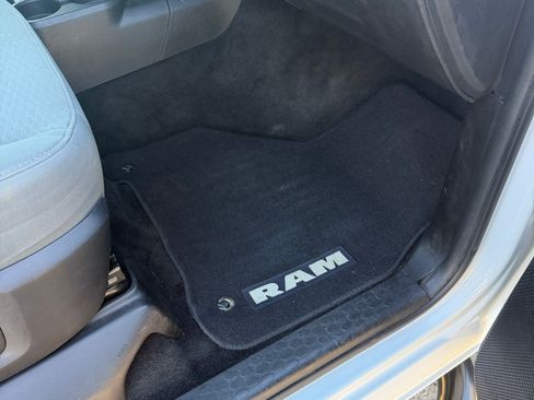 Used 2013 RAM 2500 Tradesman w/ Chrome Appearance Group AWD/4WD image 10