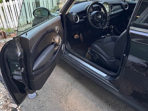 Used 2013 MINI Cooper Clubman S image 2