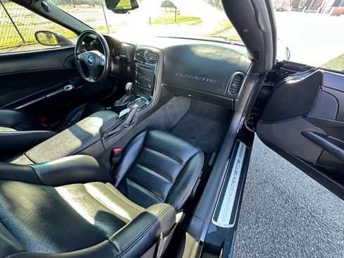 Used 2010 Chevrolet Corvette Grand Sport w/ Preferred Equipment Group image 8