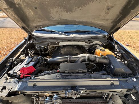 Used 2013 Ford F150 Lariat w/ Mid Equipment Group image 13