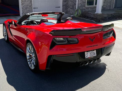 Used 2016 Chevrolet Corvette Z06 w/ 3LZ Preferred Equipment Group RWD image 4