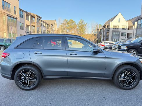 Used 2020 Mercedes-Benz GLC 300 4MATIC image 9