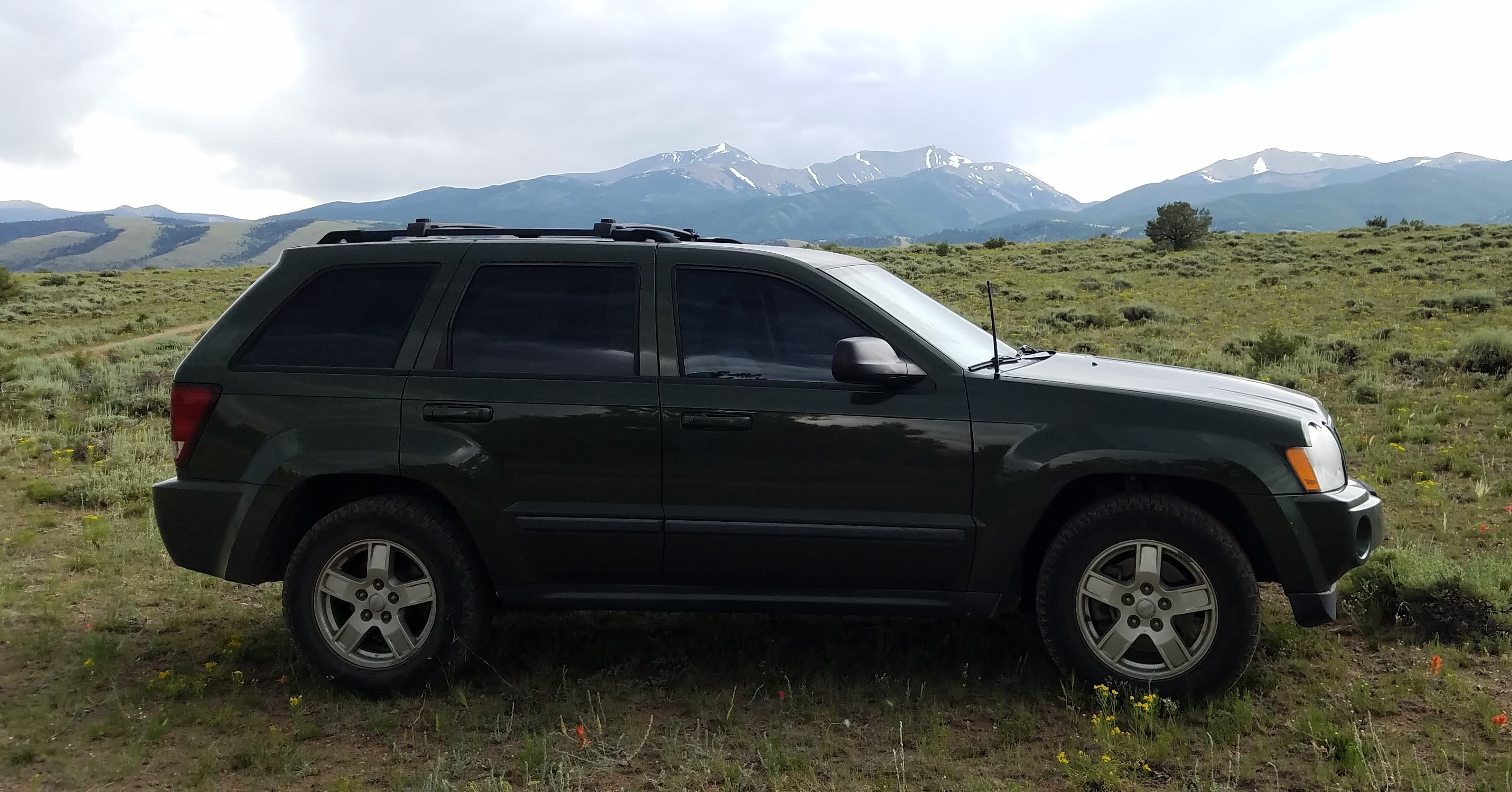 Used 2007 Jeep Grand Cherokee Laredo AWD/4WD image 1