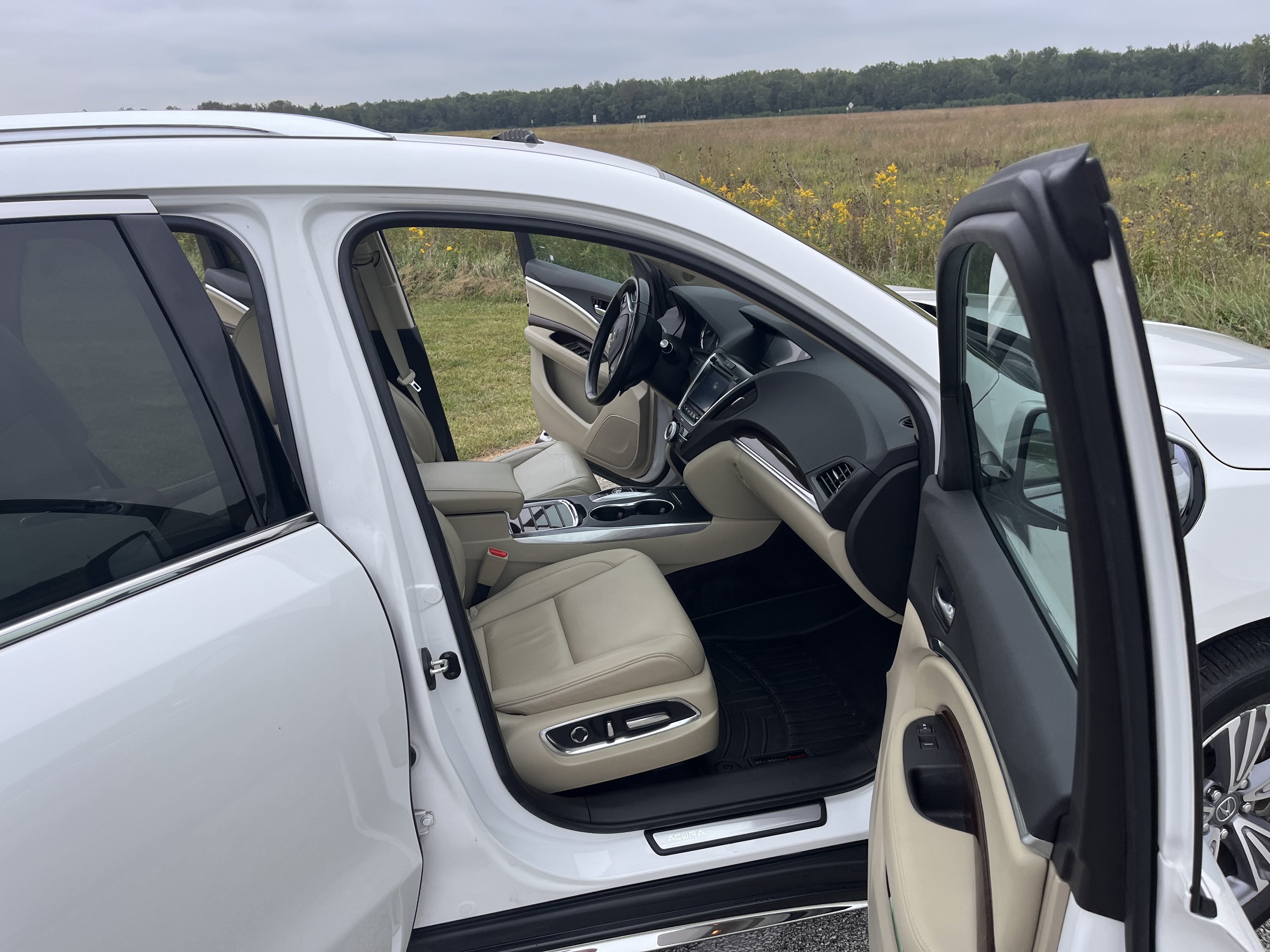 Used 2020 Acura MDX SH-AWD image 12