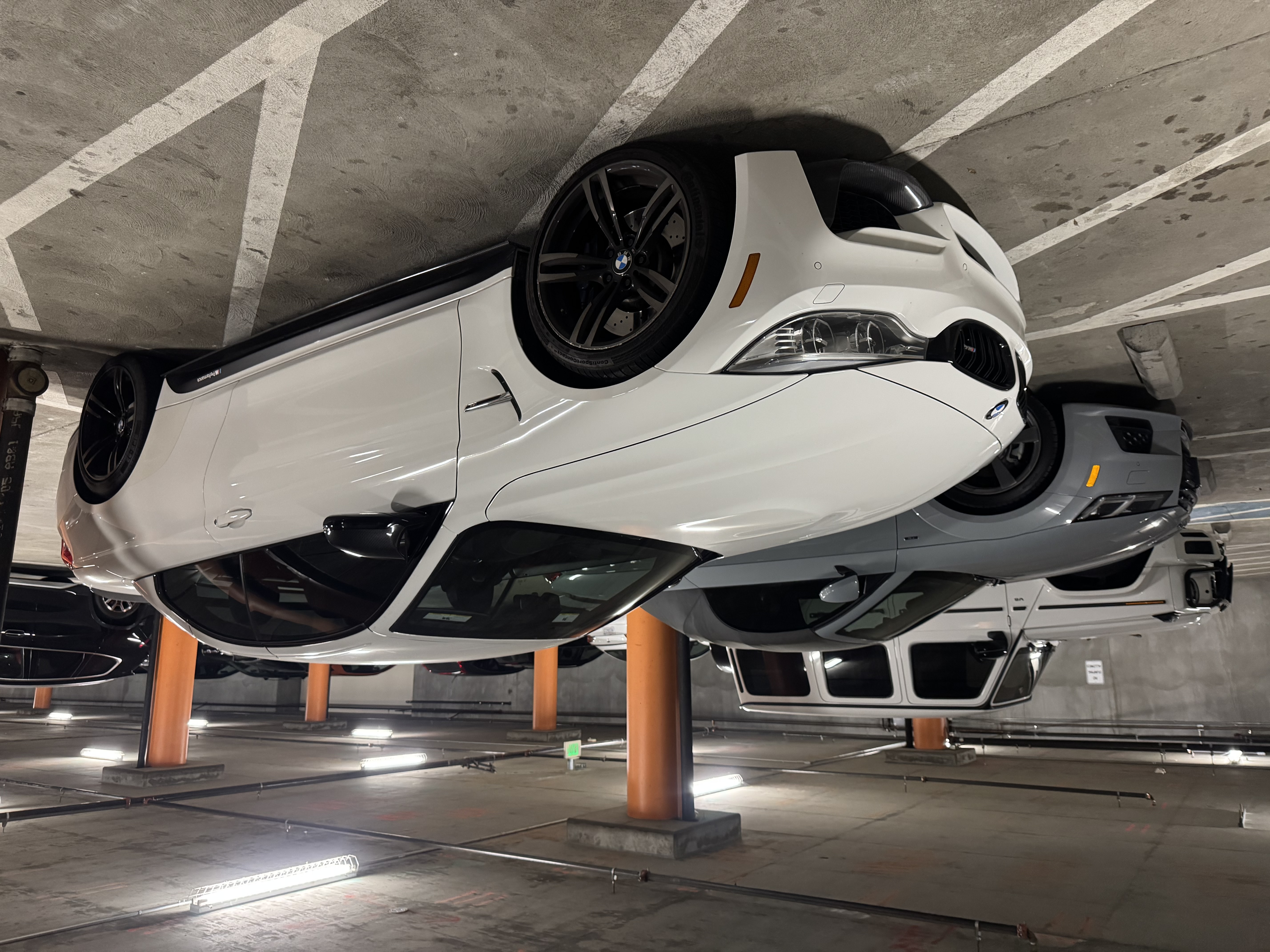 Used 2016 BMW M4 Convertible RWD image 1